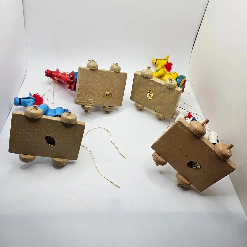 VTG (4) Wooden‎ Horse Ornaments Folk Art Rustic Christmas Decor Hand Painted